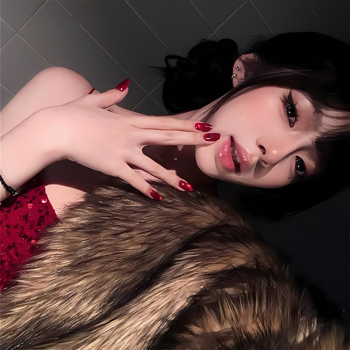 手工穿戴甲短款 玛丽红宝石玻璃珠猫眼美甲 新年指甲片